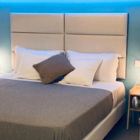 Esmeralda'S Rooms Porto San Paolo  Kültér fotó