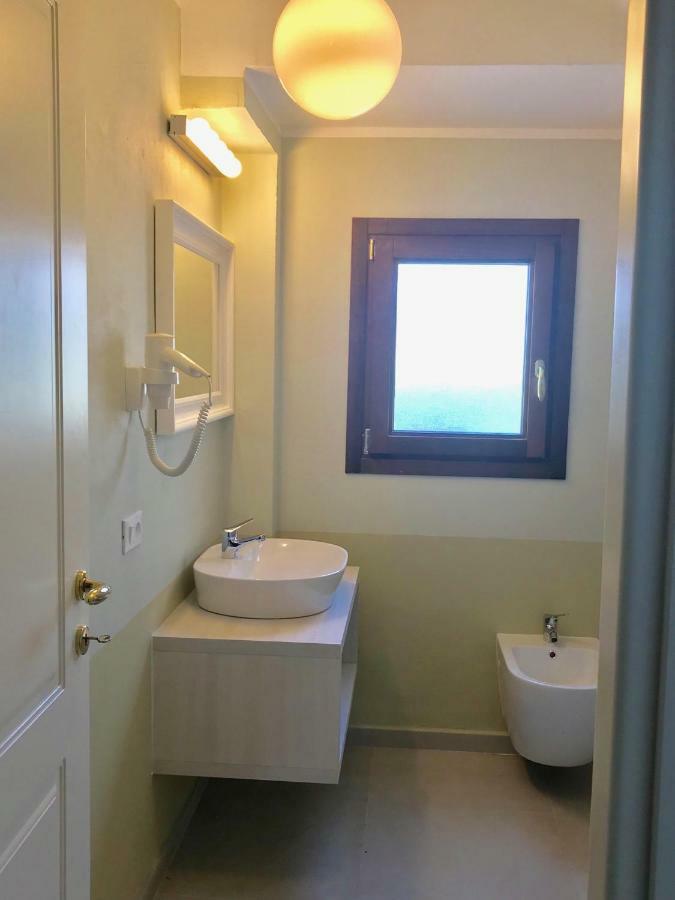 Esmeralda'S Rooms Porto San Paolo  Kültér fotó