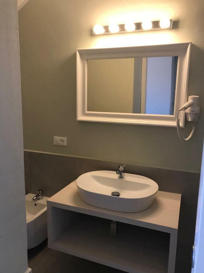 Esmeralda'S Rooms Porto San Paolo  Kültér fotó