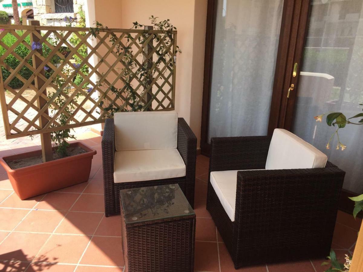Esmeralda'S Rooms Porto San Paolo  Kültér fotó