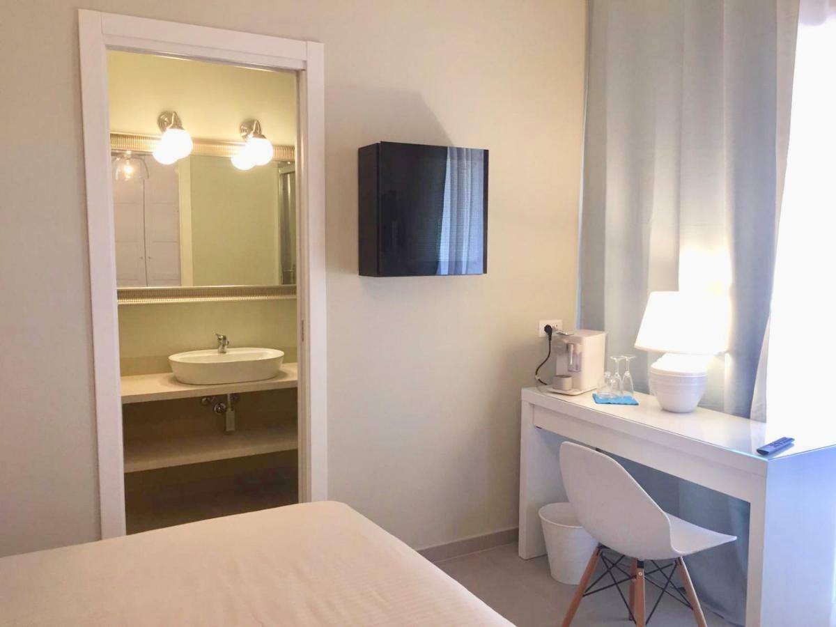Esmeralda'S Rooms Porto San Paolo  Kültér fotó