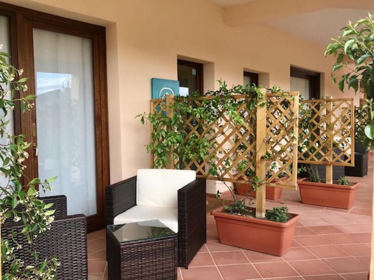 Esmeralda'S Rooms Porto San Paolo  Kültér fotó